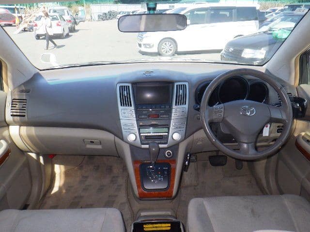 Vehicle SU00001324 large view 26