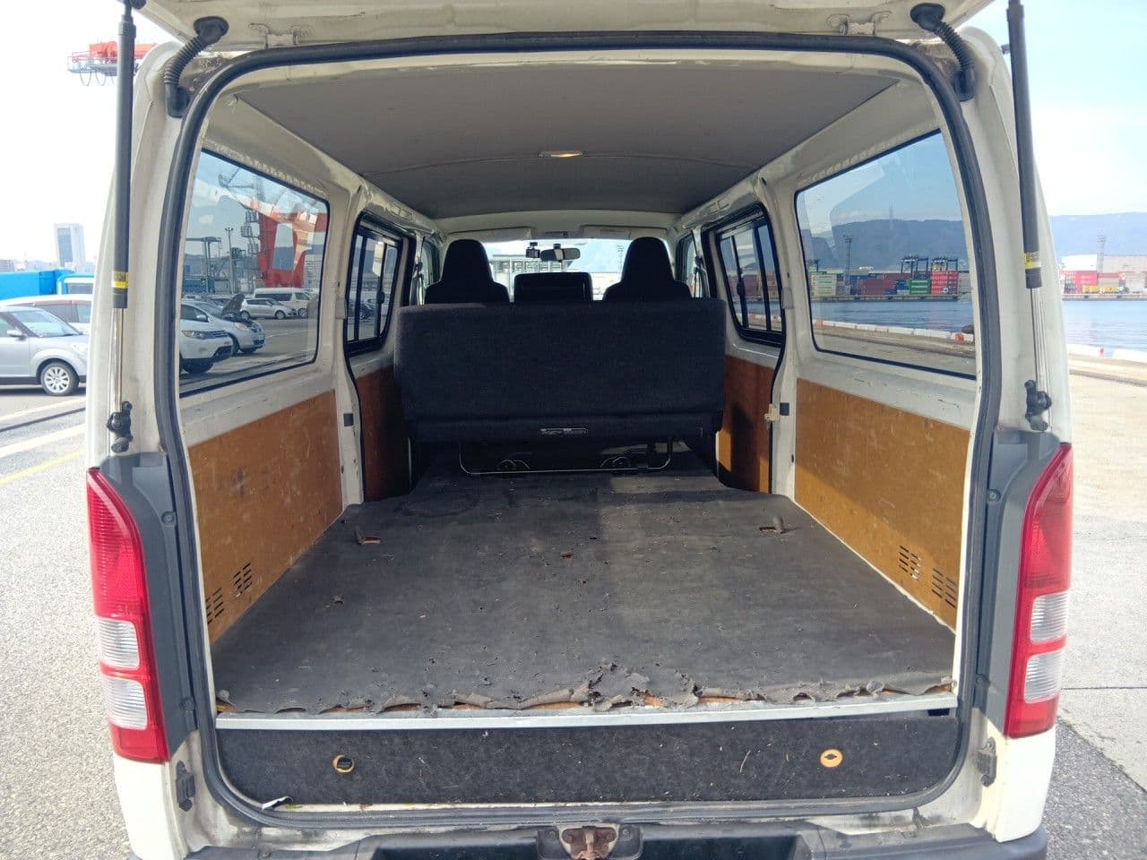 Vehicle SU00001340 large view 24