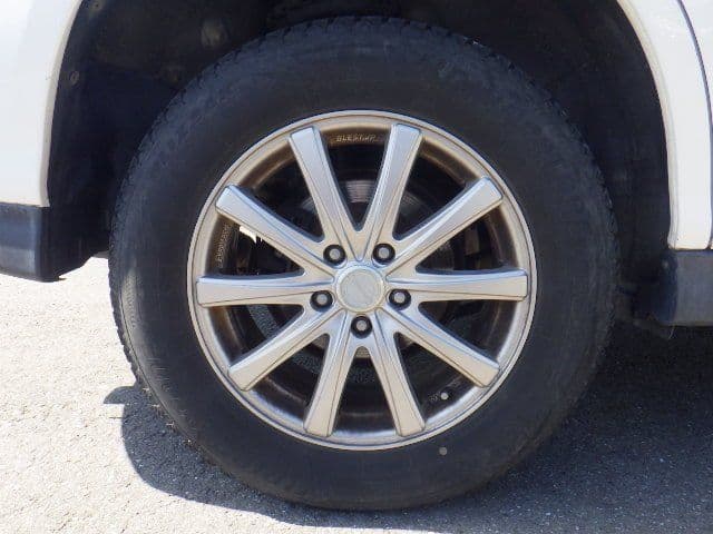 Vehicle SU00001324 large view 10