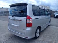 Vehicle SU00001381 thumbnail 5