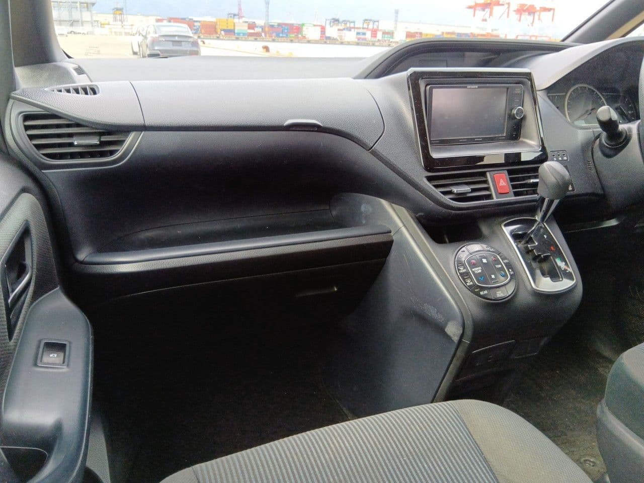 Vehicle SU00001410 large view 29