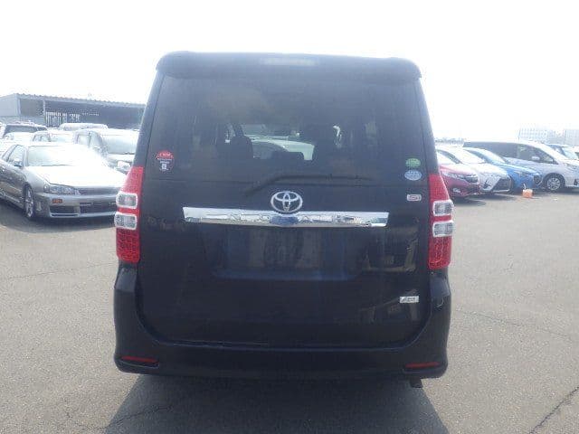 Vehicle SU00001423 large view 5