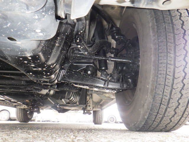 Vehicle SU00001412 large view 18