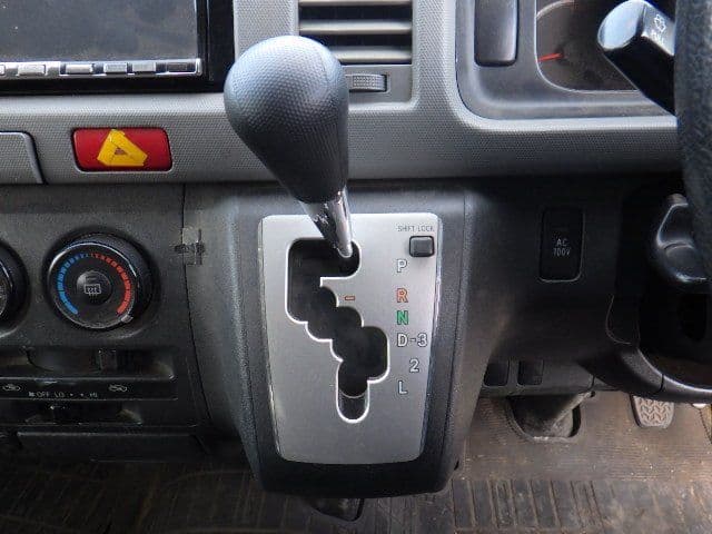 Vehicle SU00001341 large view 33