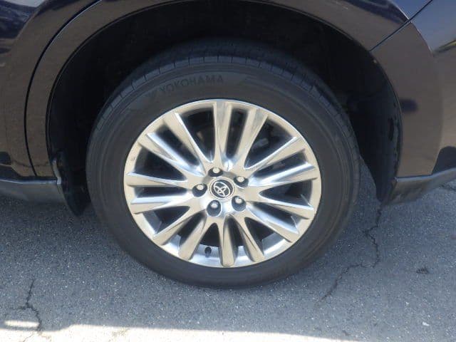 Vehicle SU00001375 large view 12