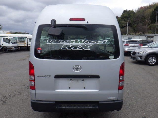 Vehicle SU00001412 large view 5