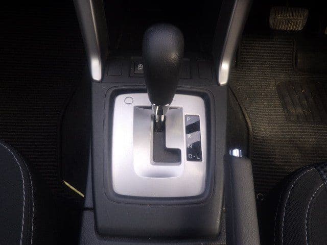 Vehicle SU00001337 large view 30