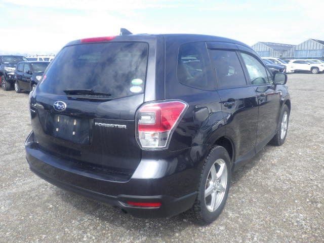 Vehicle SU00001337 large view 6