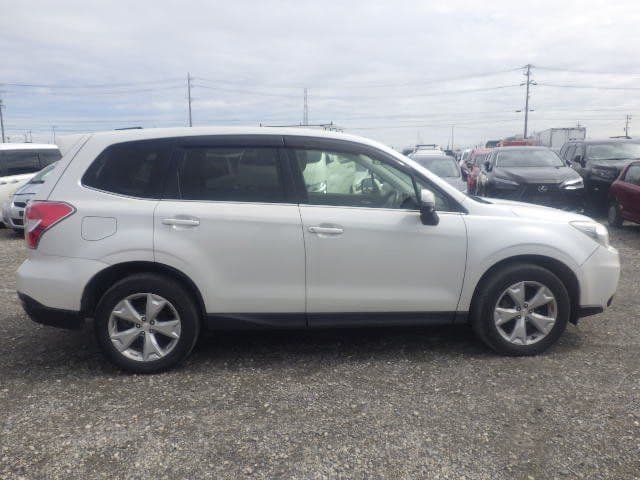 Vehicle SU00001356 large view 7