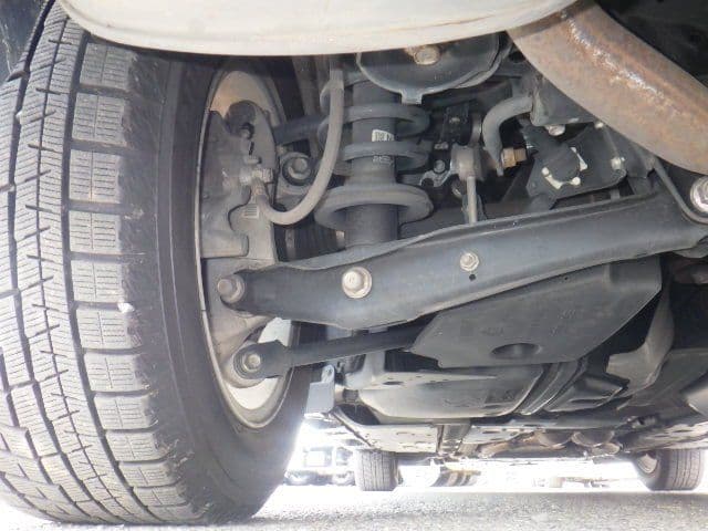 Vehicle SU00001380 large view 16