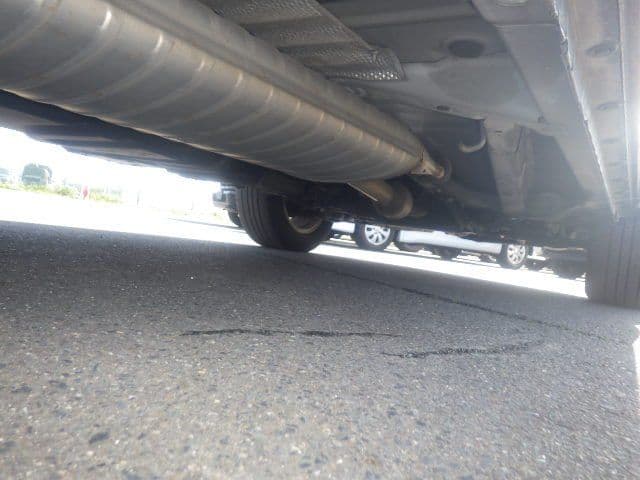 Vehicle SU00001401 large view 19