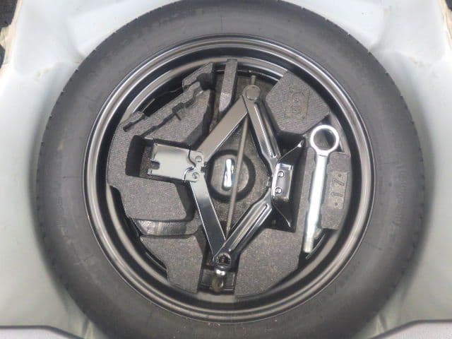 Vehicle SU00001422 large view 35