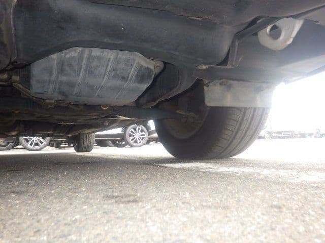 Vehicle SU00001428 large view 15