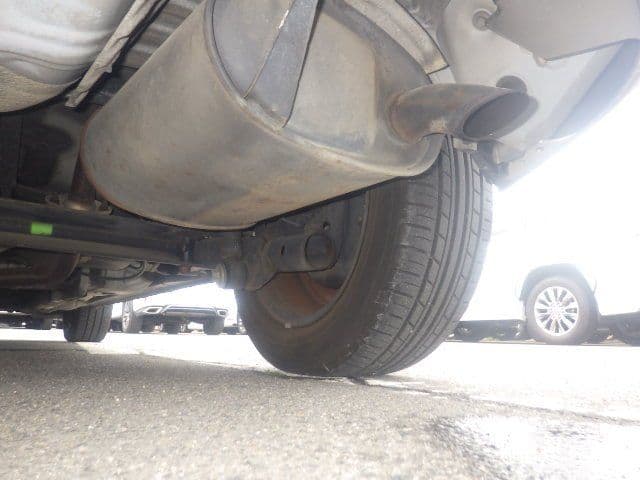 Vehicle SU00001428 large view 16