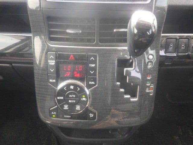 Vehicle SU00001423 large view 33