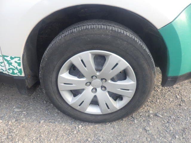 Vehicle SU00001352 large view 10