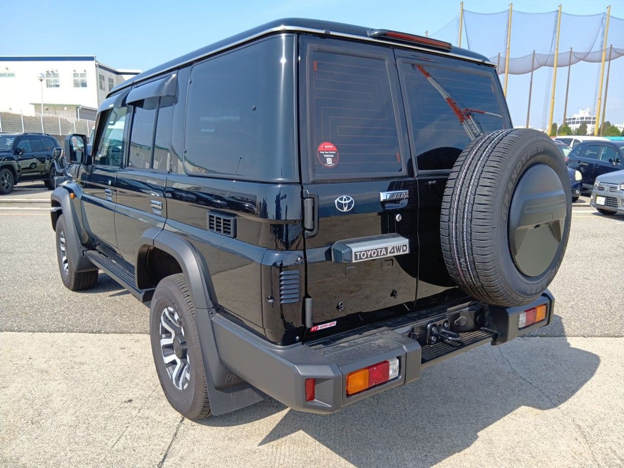 Vehicle SU00001454 large view 4