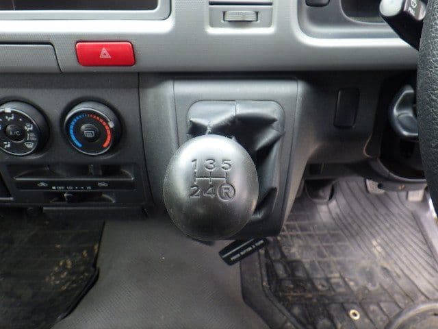 Vehicle SU00001412 large view 31