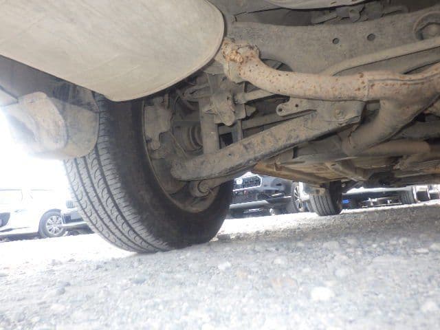 Vehicle SU00001352 large view 16