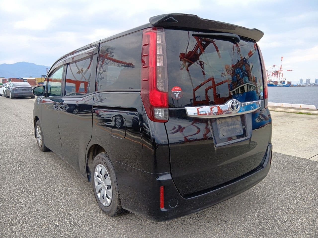 Vehicle SU00001410 large view 4