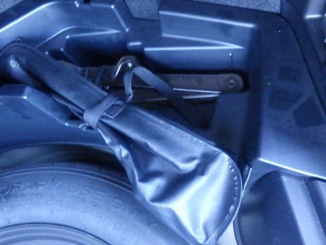 Vehicle SU00001391 large view 35