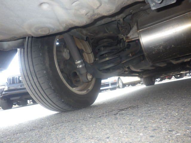 Vehicle SU00001423 large view 17