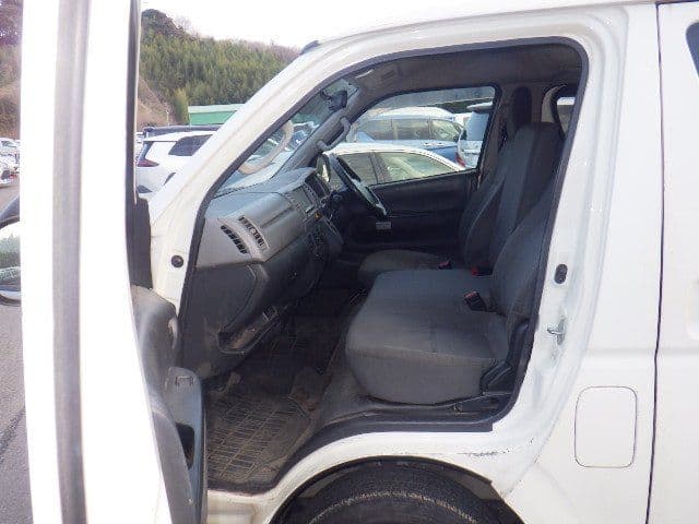 Vehicle SU00001341 large view 24