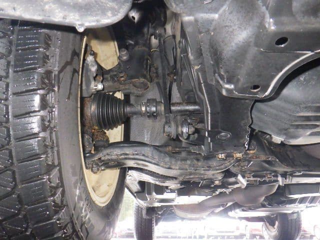 Vehicle SU00001398 large view 15