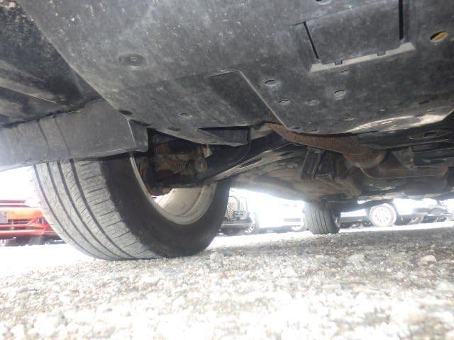 Vehicle SU00001356 large view 15