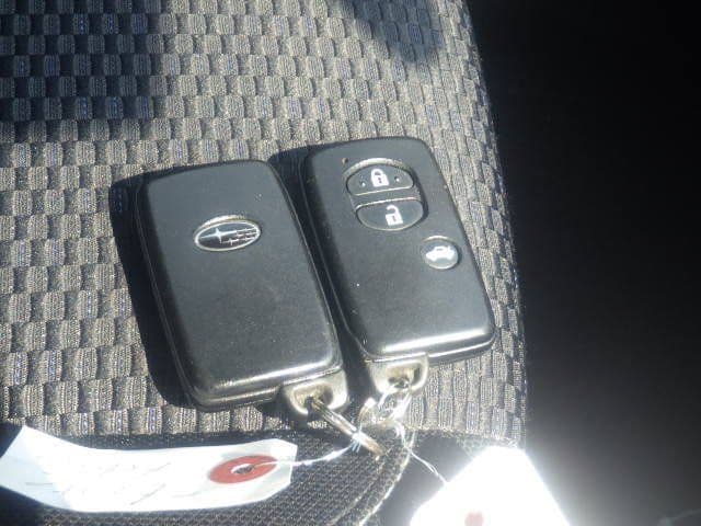 Vehicle SU00001422 large view 33