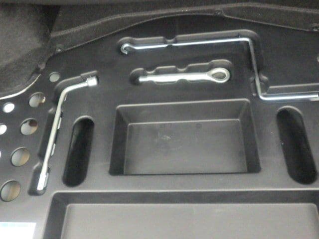 Vehicle SU00001386 large view 35