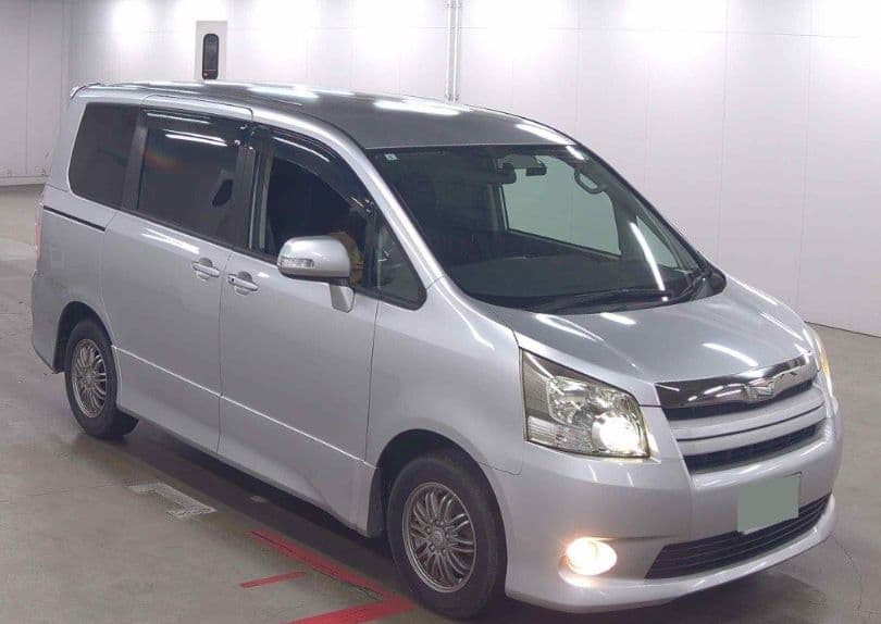 2007 TOYOTA NOAH Si