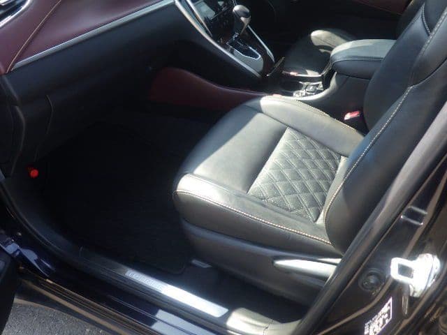 Vehicle SU00001375 large view 25