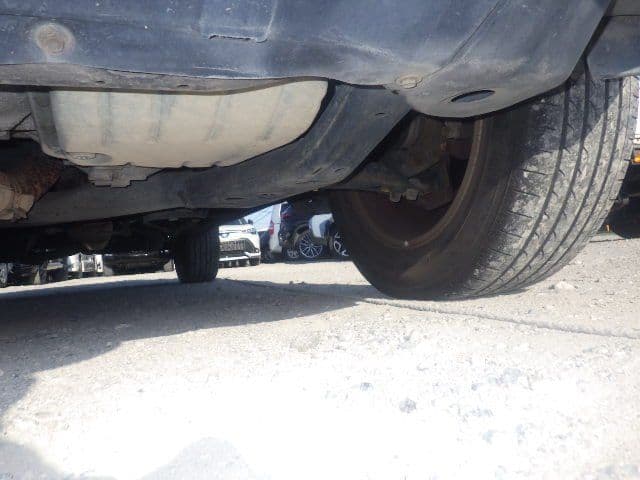 Vehicle SU00001411 large view 15