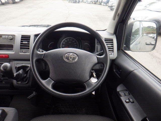 Vehicle SU00001412 large view 27