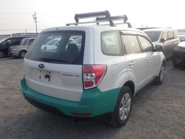 Vehicle SU00001352 large view 6