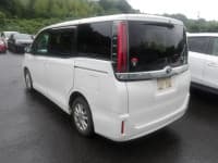 Vehicle SU00001484 thumbnail 4