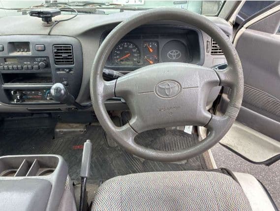 Vehicle SU00001768 large view 6