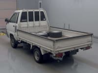 Vehicle SU00001768 thumbnail 4